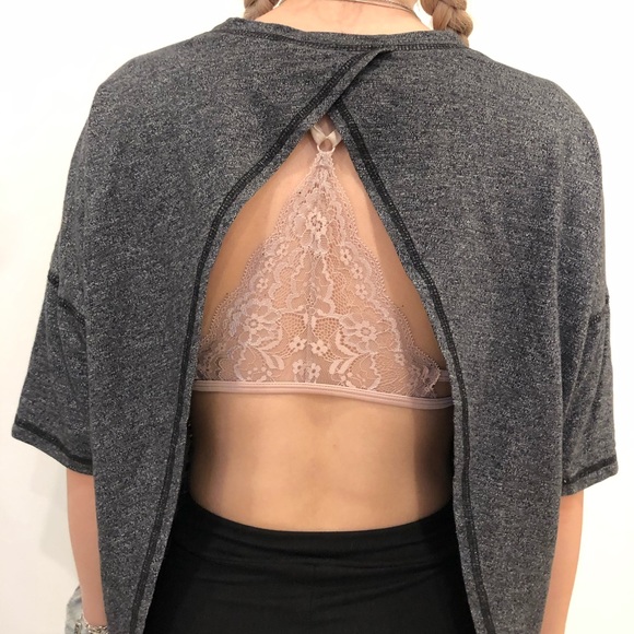 Open Back T shirt - Picture 3 of 6